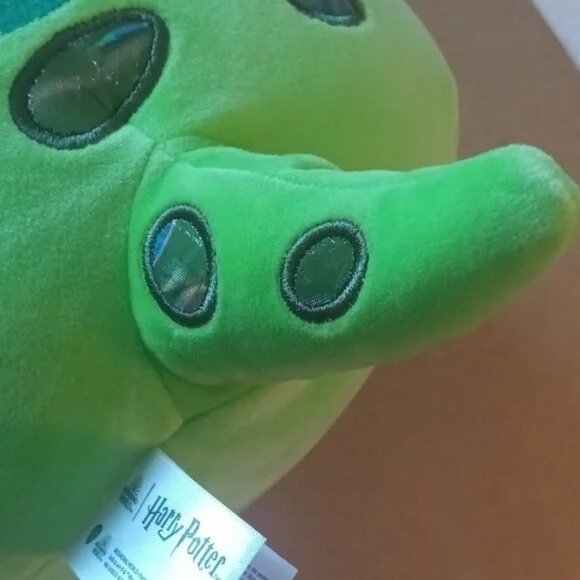 NWT Slytherin house original squishmallow 10 inch size plus free water bottle - Picture 7 of 16